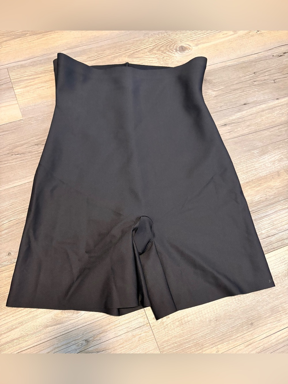 SKIMS Kim Kardashian Body high waisted short 3X new with tags